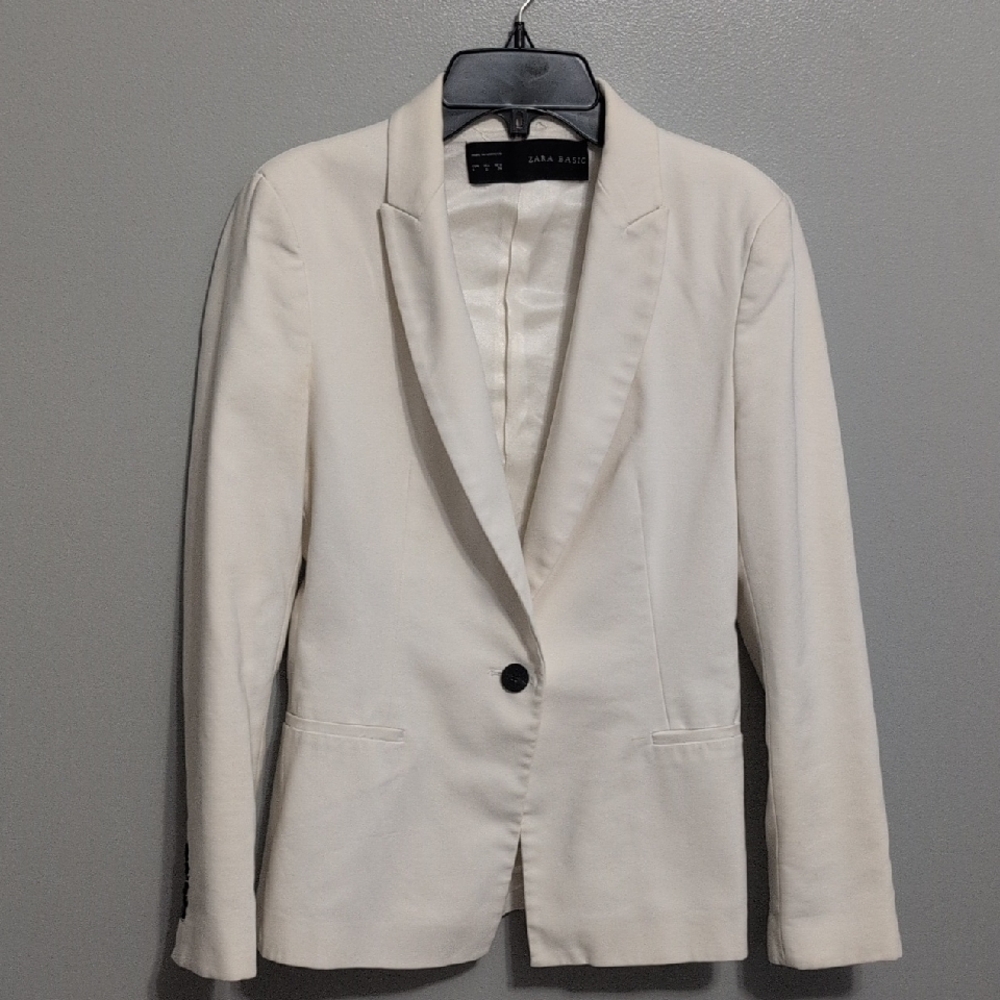 Zara Basic  Cream Textured Blazer with Notched Lapel